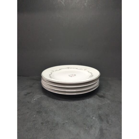 Petite Bouquet Bread‎ Plates Set, Set Of 4, 6.5", Floral Dinnerware, Japan #114 - Picture 8 of 9